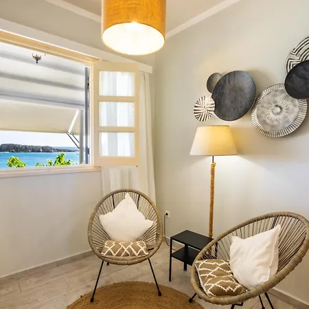 Le Grand Bleu Studios & Apartments Lefkos  Exterior photo