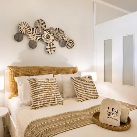 Le Grand Bleu Studios & Apartments Lefkos  Exterior photo